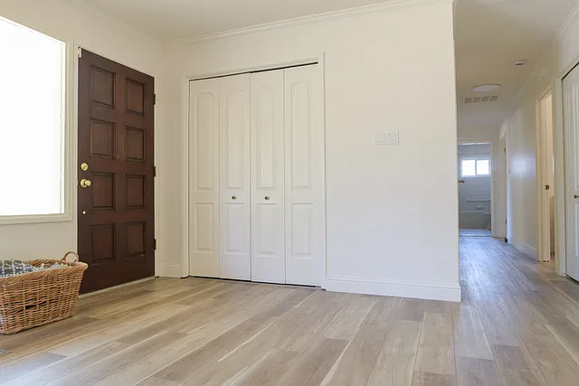 636 Eastview Way — Photo 25