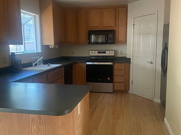 5th image of 1214 6th St