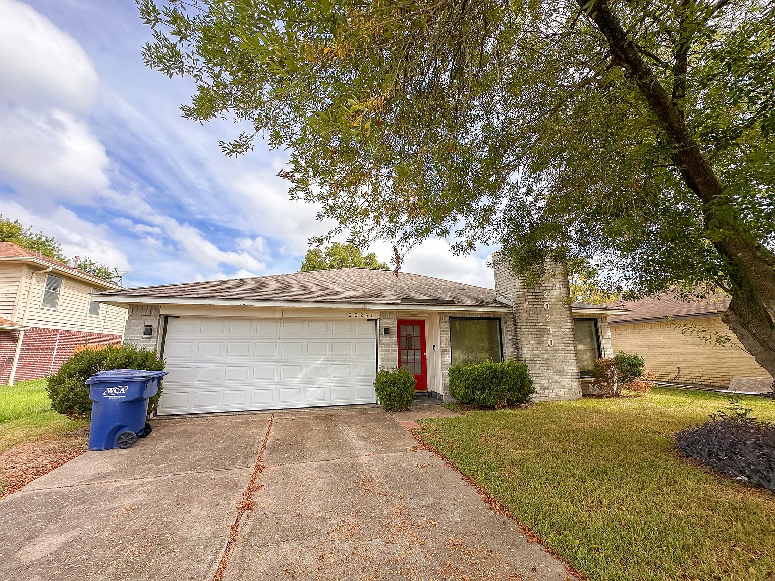 2 bed, 2.0 bath, 1200 sqft, $1,900 — Photo 1