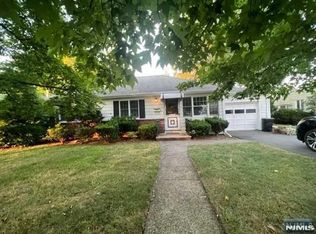 75 Delmar Ave, Glen Rock, NJ 07452