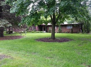 1345 Geringer Rd, Algonquin, IL 60102