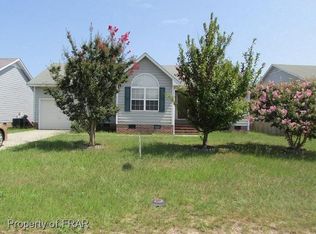 822 Encounter Pl, Hope Mills, NC 28348