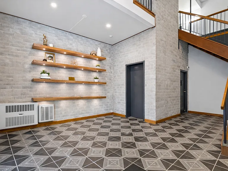 5201 Washington St #301 — Photo 5