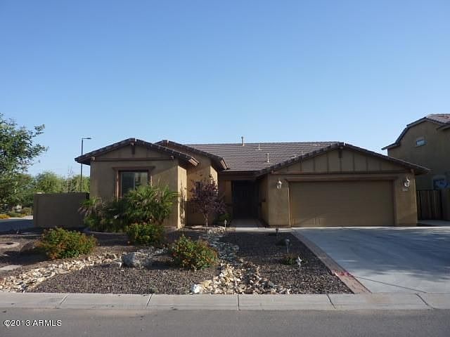 1st image of 3314 E Grand Canyon Dr
