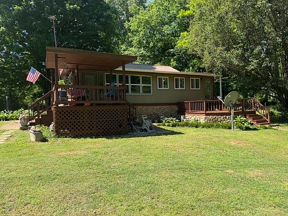 2nd image of 806 Case Rd