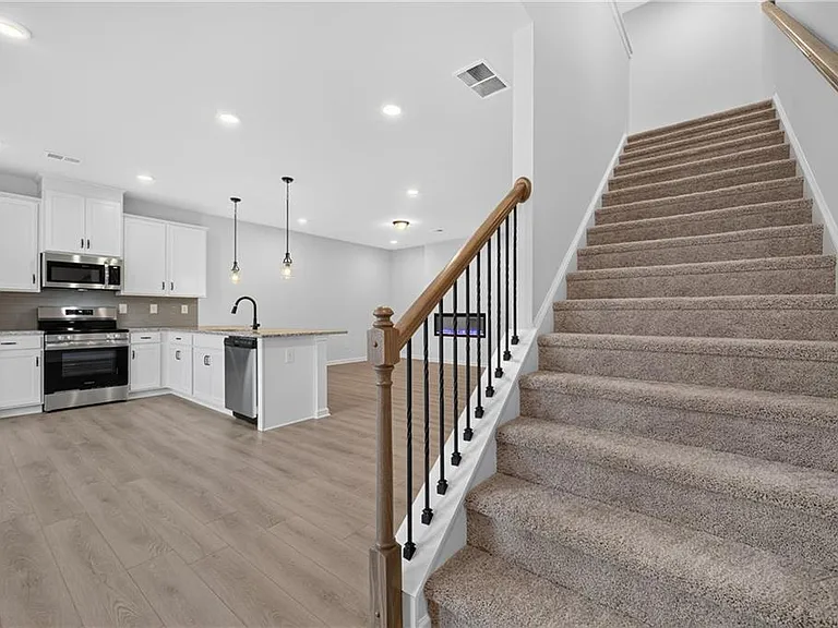 58 Jacobs Farm Ln — Photo 17