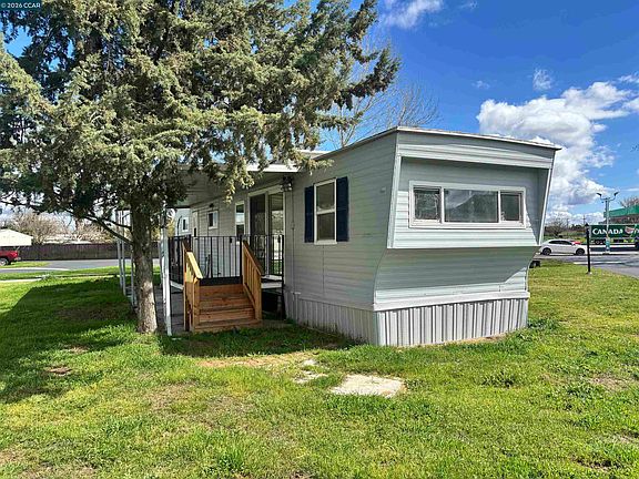 2nd image of 3505 Gateway Rd #13M