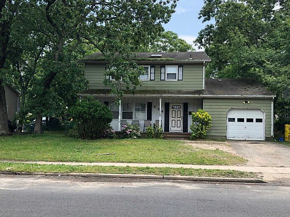 2nd image of 324 E 7th St