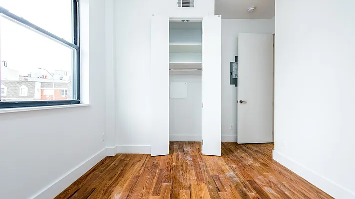 Rented by Nooklyn NYC LLC | media 42