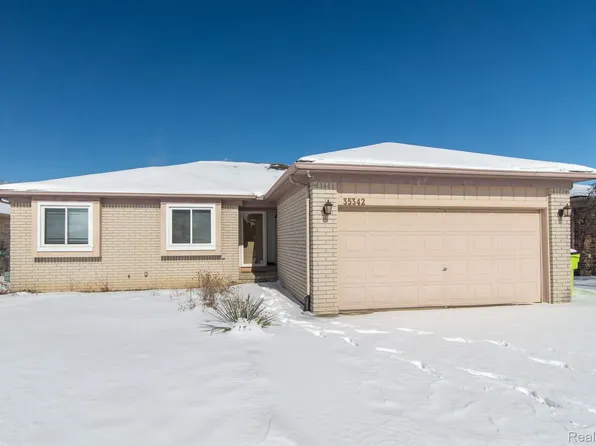 35342 Wright Cir, Sterling Heights, MI 48310
