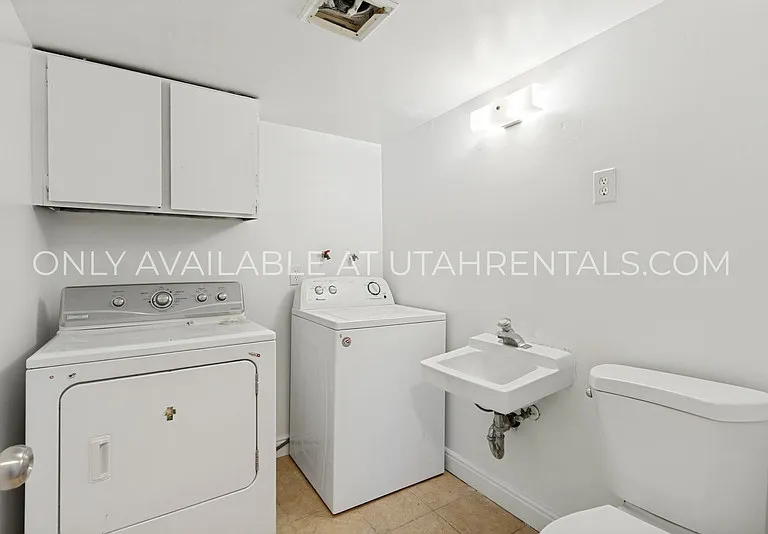 228 W Foxbridge Dr — Photo 8