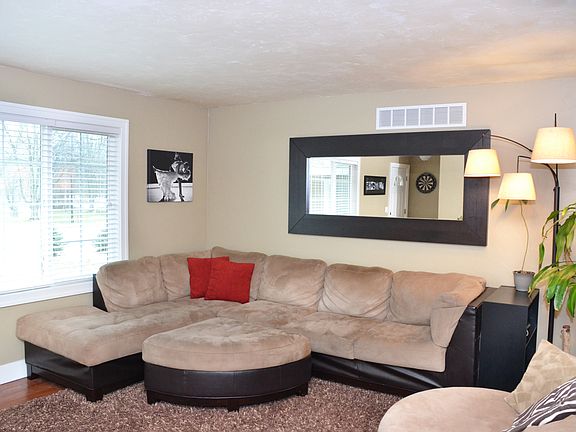5th image of 1515 W Lakewood Blvd
