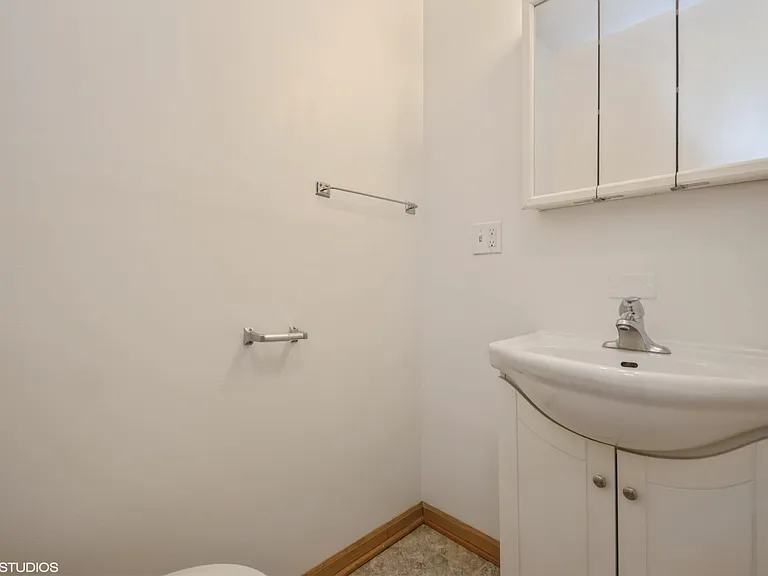 4455 N Dover St #2 — Photo 10