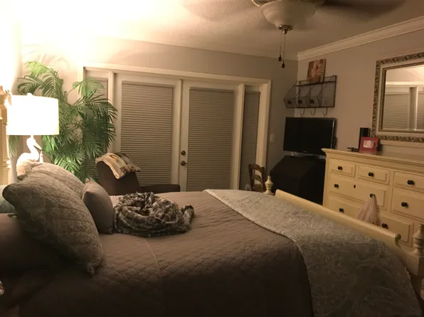 7650 Dover Ct, Saint Petersburg, FL 33709