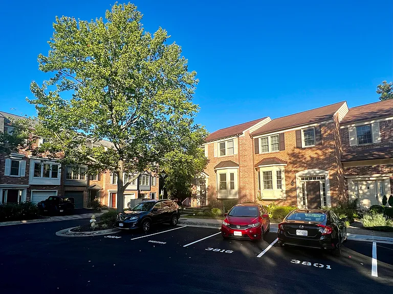 End Unit w/ Smart Lock Keyless Entry System. Reserved Parking + Ample Free Street Parking
