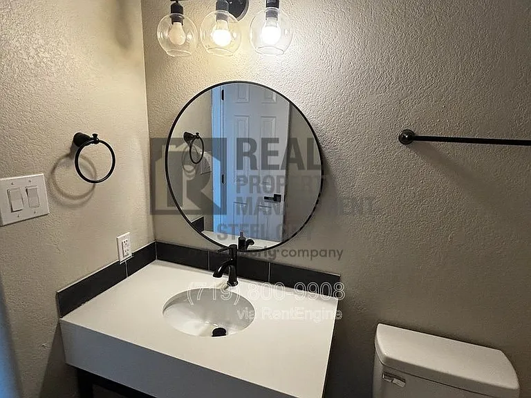 326 W Golden Eagle Way — Photo 19