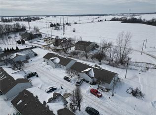 800 Wolf Dr, Lathrop, MO 64465