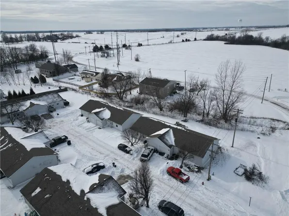 800 Wolf Dr, Lathrop, MO 64465