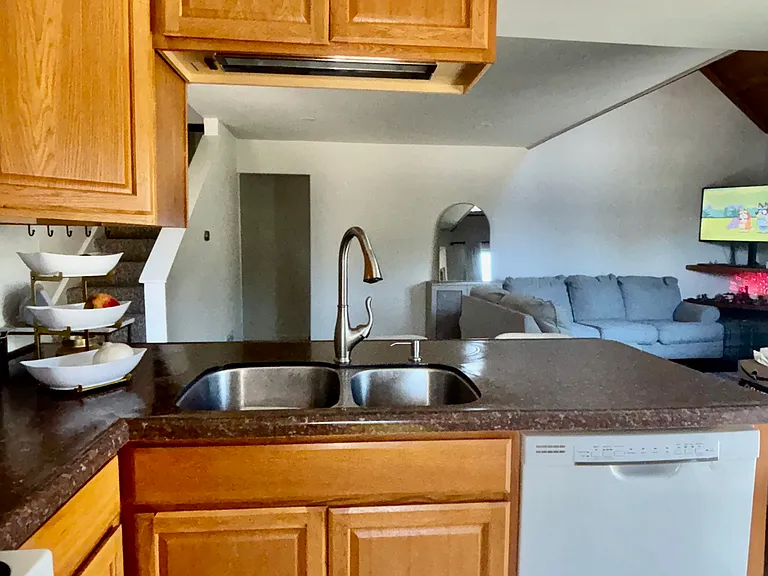 619 Chip Ct — Photo 10