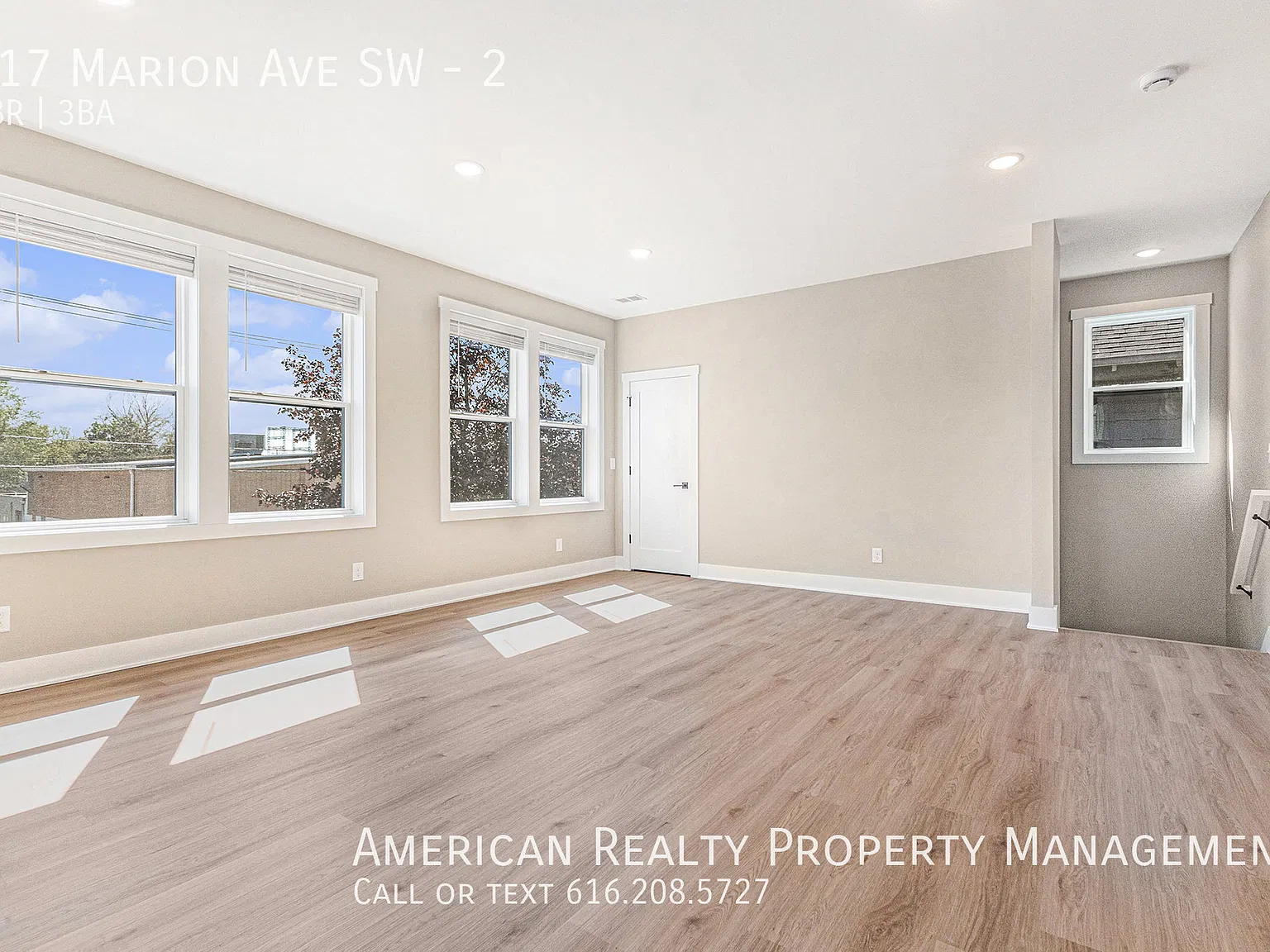 5 bed, 2300 sqft, $3,300 — Photo 4