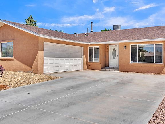 3rd image of 8217 Tina Dr NE
