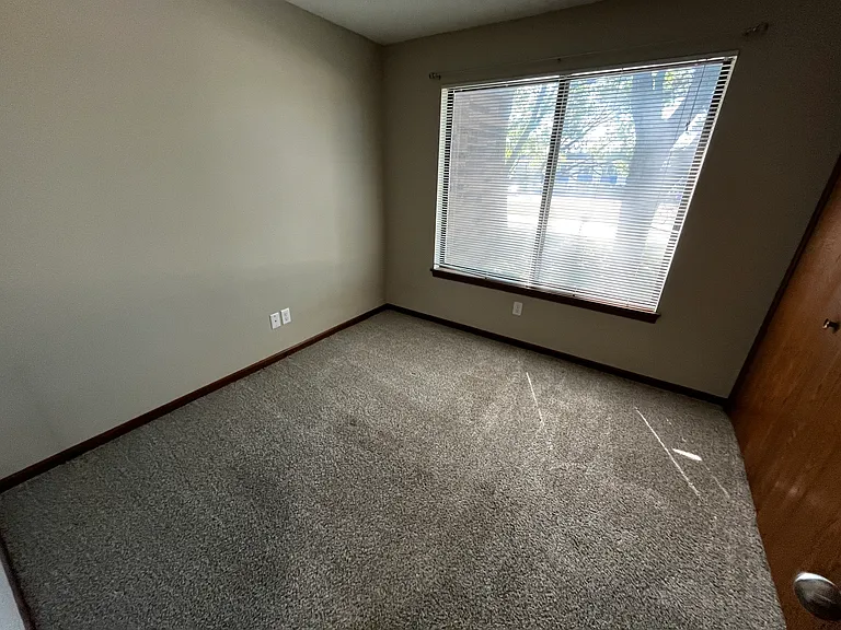 709 Fieldstone Ct #19 — Photo 14