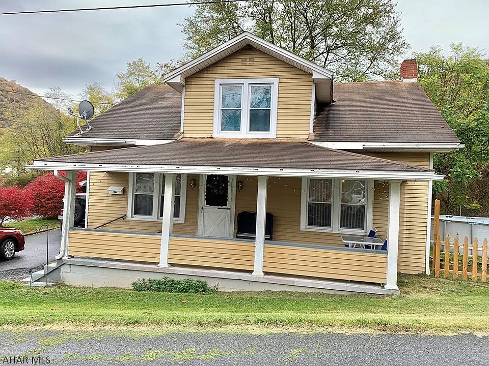 1st image of 18 N Barndollar Ave