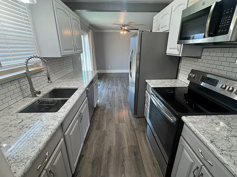 4045 Sunrise Ct — Photo 14