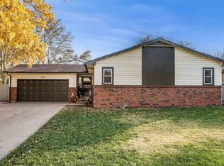 8113 W 17th St N, Wichita, KS 67212
