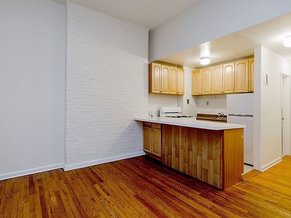 4th image of 149 W 95th St APT 1A