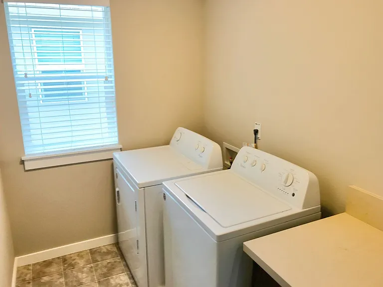 5518 SE 61st Ave — Photo 13