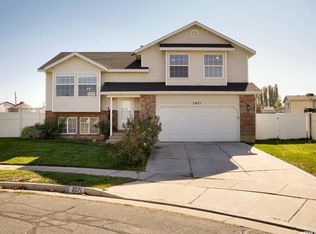 2071 W 2175 N, Clinton, UT 84015