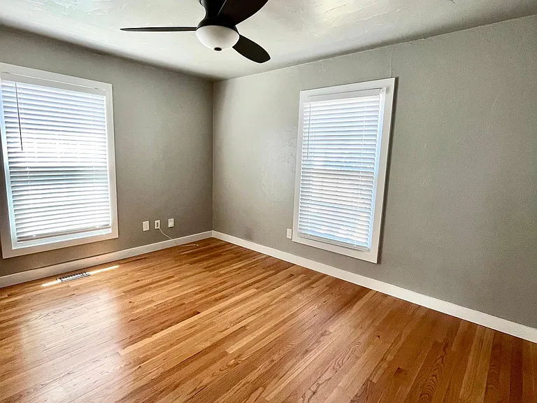 6712 N Ross Ave — Photo 14