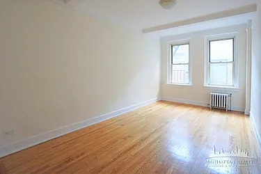 Rented by Manhattan Realty Group