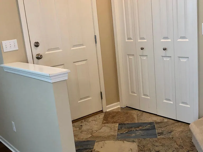703 Maple Hill Ct SE — Photo 9