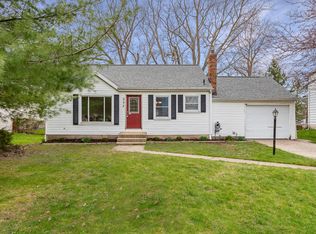 535 Clayton Ave NW, Grand Rapids, MI 49534