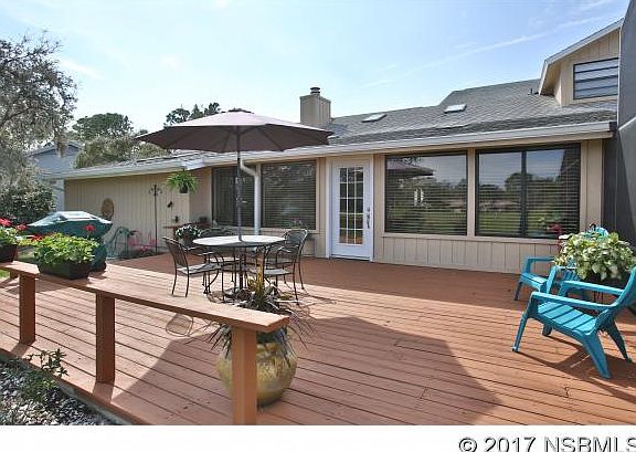 5th image of 835 Sawgrass Ln