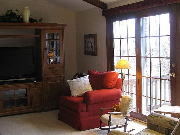 5th image of 3043 Crestwood Ct