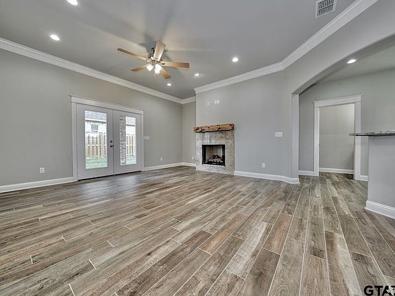 4th image of 1496 Schroeder Cir