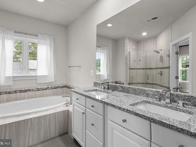 9271 Wood Violet Ct — Photo 19