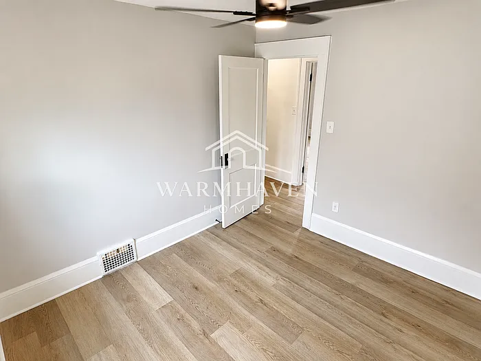2137 12th St SW — Photo 13
