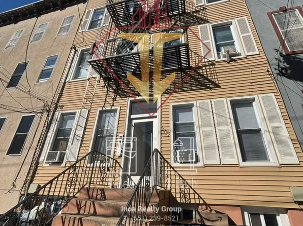 207 Webster Ave #3A, Jersey City, NJ 07307