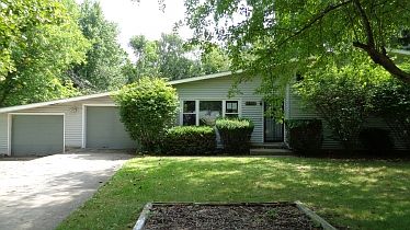 3rd image of 4032 Westwood Dr