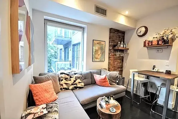 Rented by REAL New York | media 3