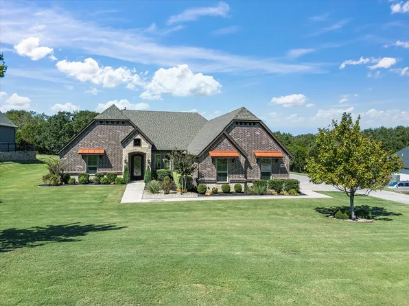 8034 White Dr, Granbury, TX 76049
