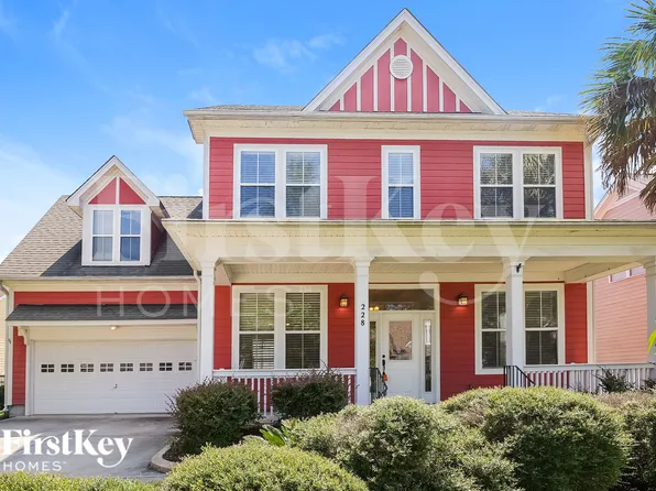 228 Silverwood Ln, Summerville, SC 29485