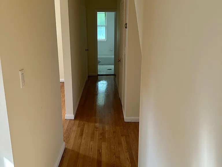555 Palmer Rd — Photo 3