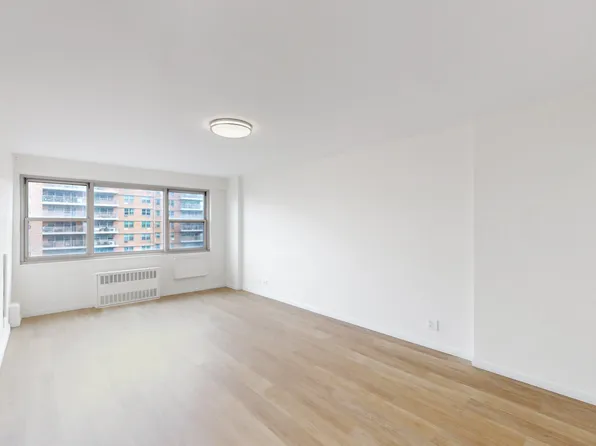 460 Neptune Avenue image 1 of 20