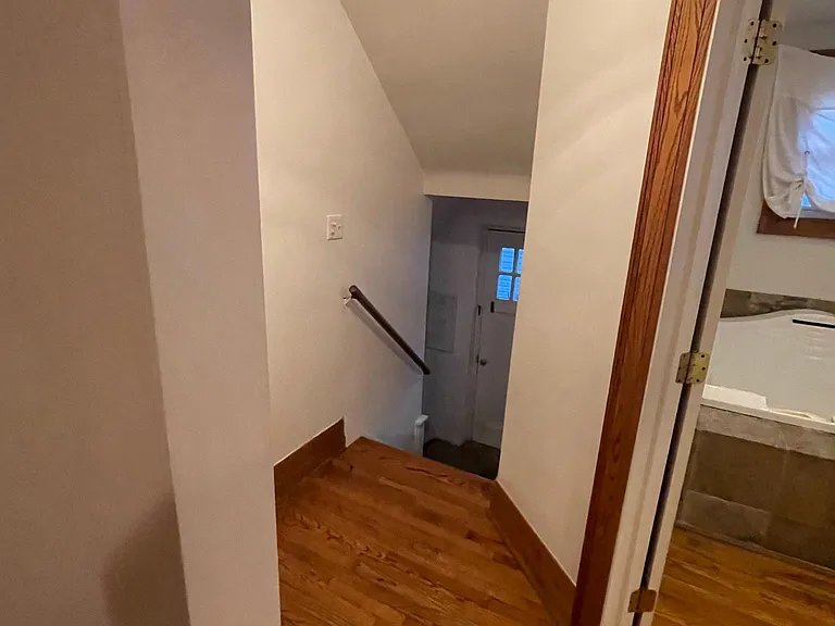319 Dewey St — Photo 13