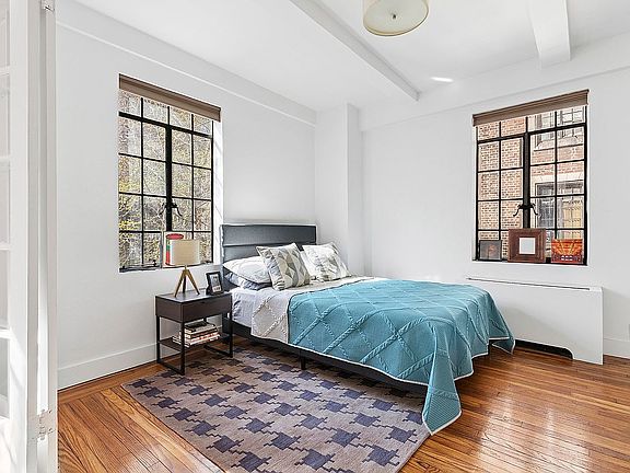 4th image of 25 Tudor City Pl APT 319
